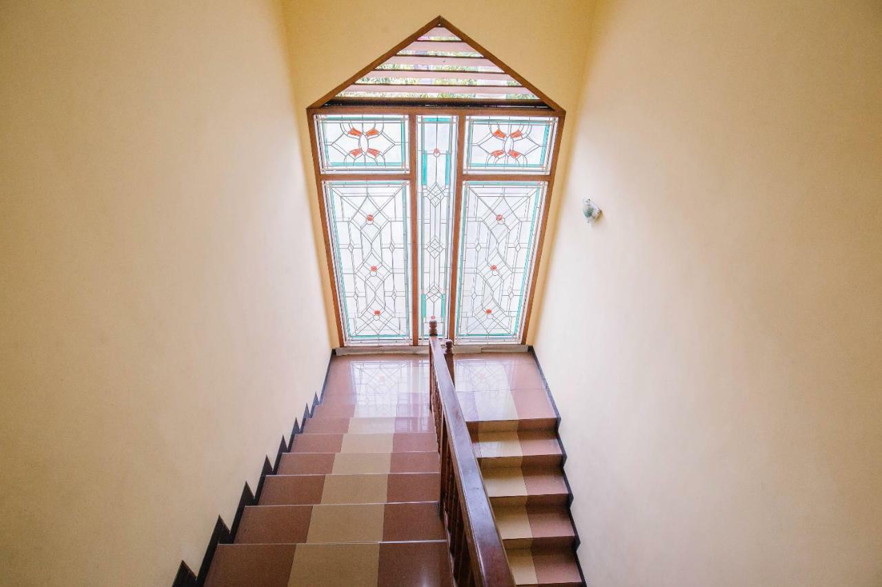 Oyo 986 Authentic Osing Homestay Banyuwangi  Esterno foto